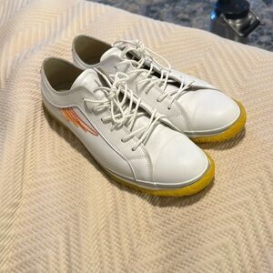 Spingle move size LL worn twice